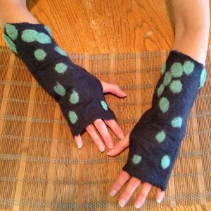 felted gloves